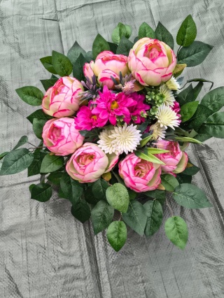 Stroik "ikebana" - margaretki, kamelki #034